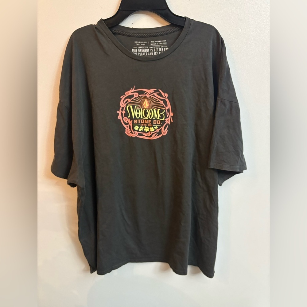 NWT Volcom Organic Cotton T-Shirt one size xlarge